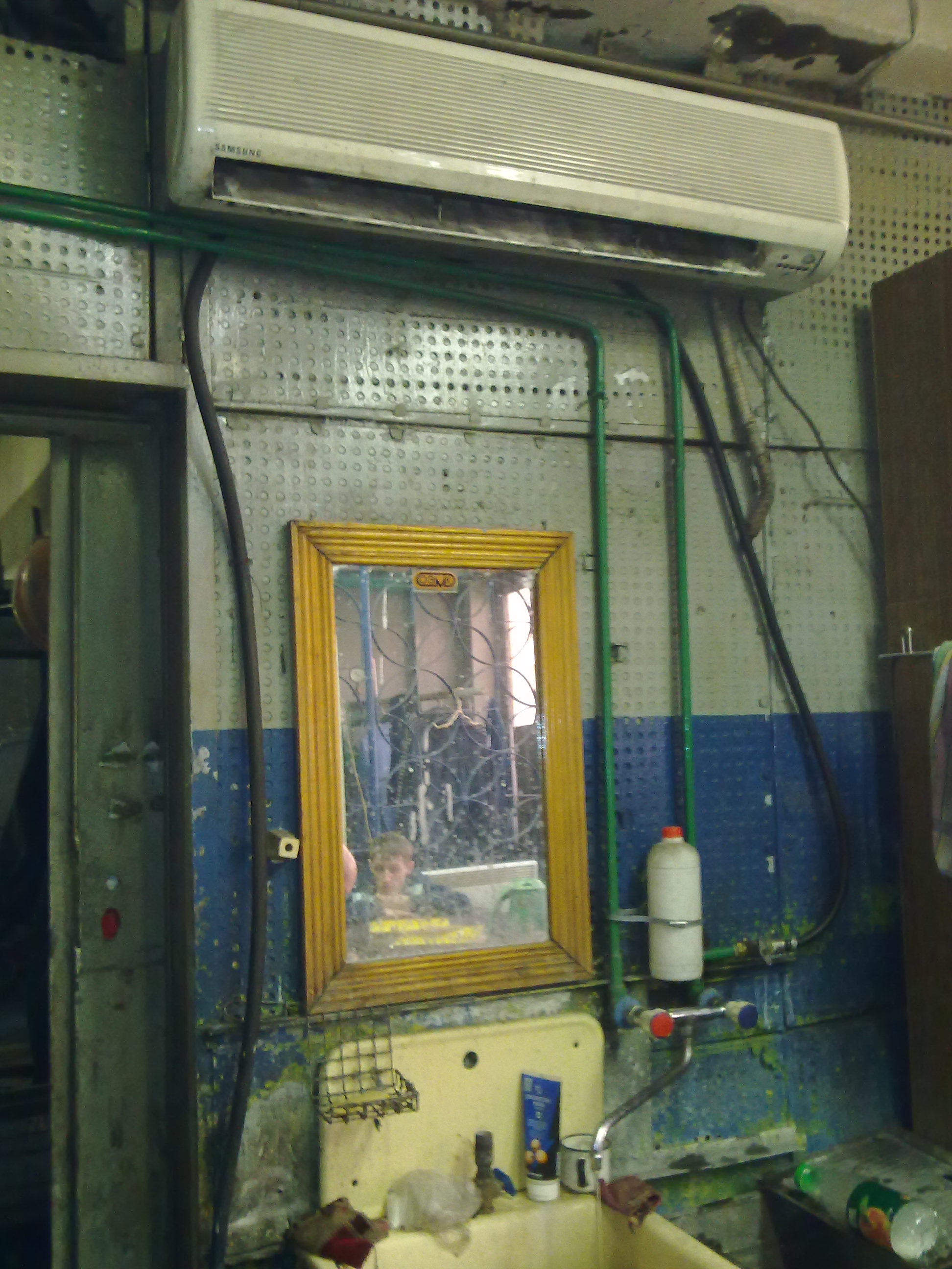 12052012018.jpg