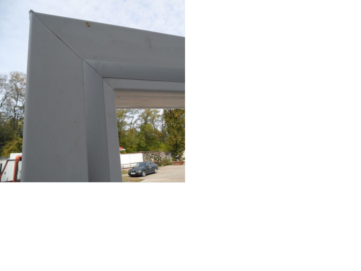Hinger_Door8_001.jpg