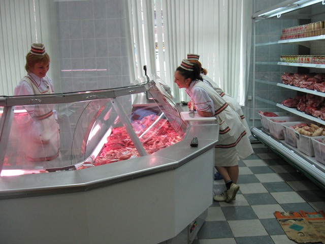shop_girl_meat_Baranovichi.jpg